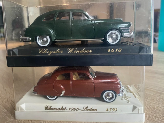 SOLIDO CHRYSLER WINDSOR Rouge série Coca-Cola échelle 1