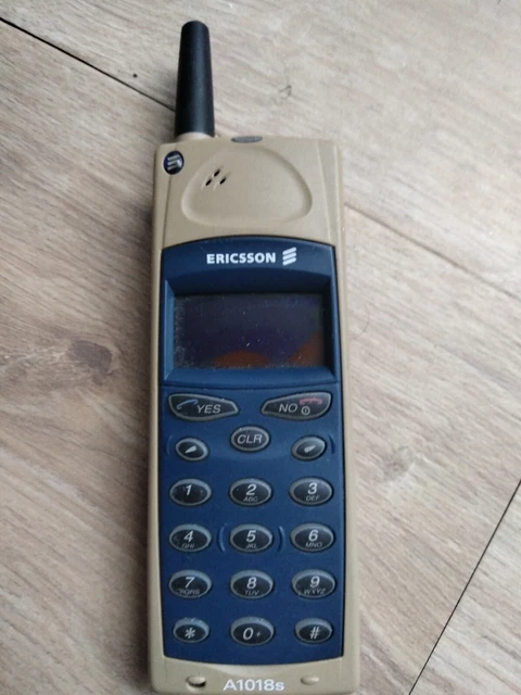 Vintage Ericsson A1018s Retro Mobile Phone. UNTESTED/NO CORDS Parts Only Mobile