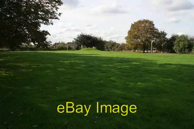 Photo 6x4 Playing field, Hop Pole This small playing field is right in th c2007
