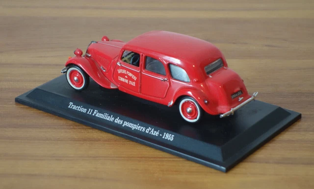 Citroën Traction 11 Familiale des pompiers d'Azé 1955 Universal Hobbies 1/43