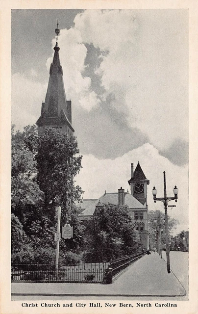 New Bern NC North Carolina Christ Church Main Street Downtown Vtg Postcard T3