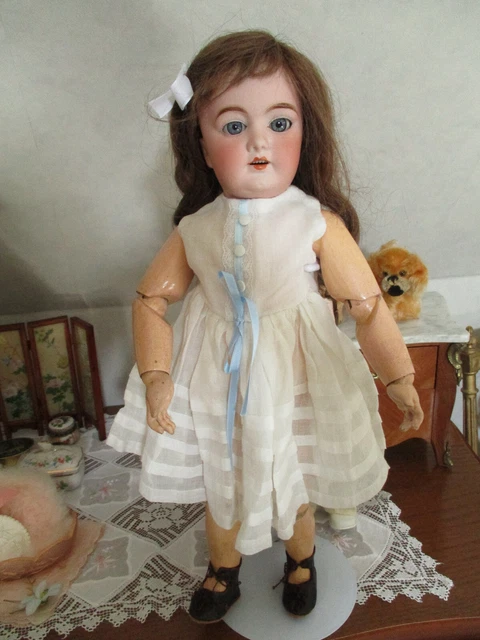 Achat poupée ancienne porcelaine à Saint Nazaire tel: 05.33.06.28.83