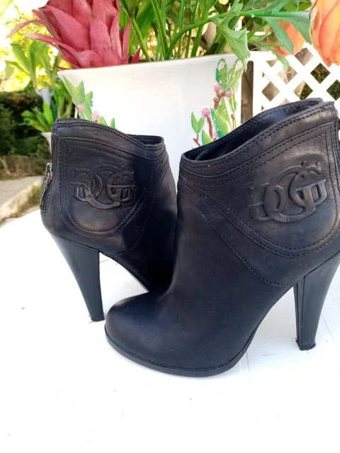 Jolies Paire De  Bottines Guess Pointure 37