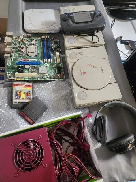 Electronics bundle, STUDIO BEATS, PS1, MOBO, SEGA GAME GEAR AND MORE