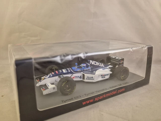 Miniature Spark 1/43 - Tyrrell 018 N°4 GP Belgique 1989 - Johnny Herbert - Prése