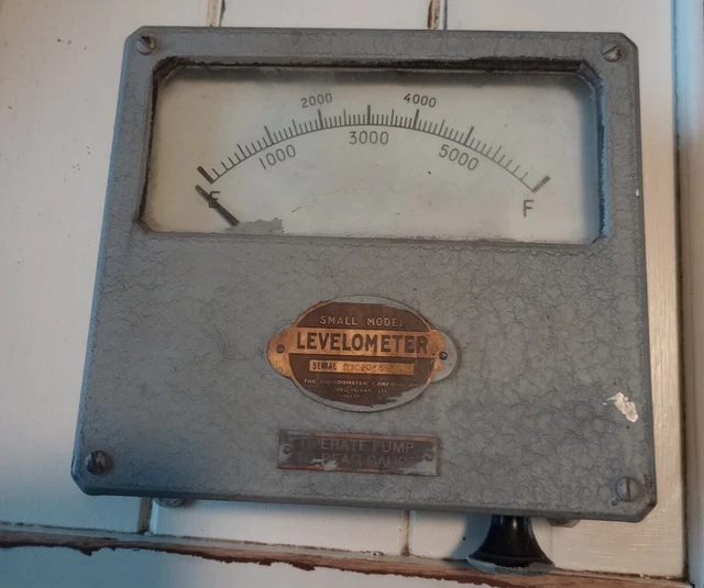 Vintage Liquidometer Co. SMALL MODEL LEVELOMETER" Gauge/Meter