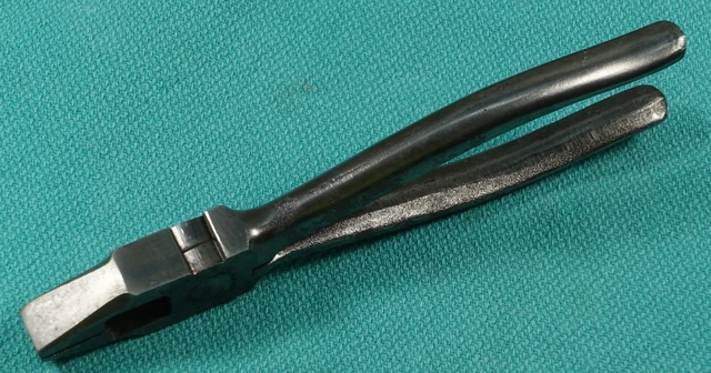 Late 1950's KRAEUTER USA No. 1830- 7" Lineman, Electrician Side Cutting Pliers 5