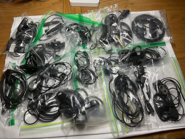 Wonderful Large Job Lot Assorted Hand Held Radio Ear/Microphone Head Sets x18