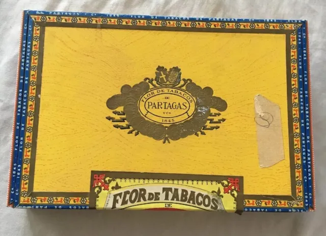 Vintage Flor de Tabacos Partagas 1845 Fabrica de Cigarros Puros Cigar Box No 3