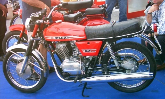 MANUALE OFFICINA e USO MANUTENZIONE GILERA 150 5v ARCORE 140 pag ITALIANO PDF