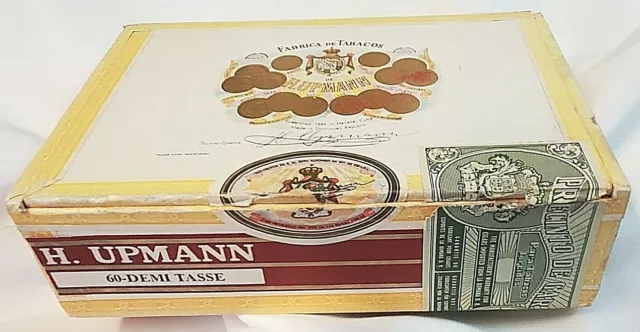 H Upmann Fabrica De Tabacos Dominican Replublic Cigar Box Collector Empty Wood