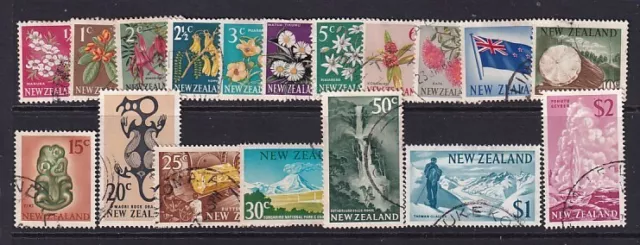 NEW ZEALAND....  1967 Pictorial decimal set of 18  used