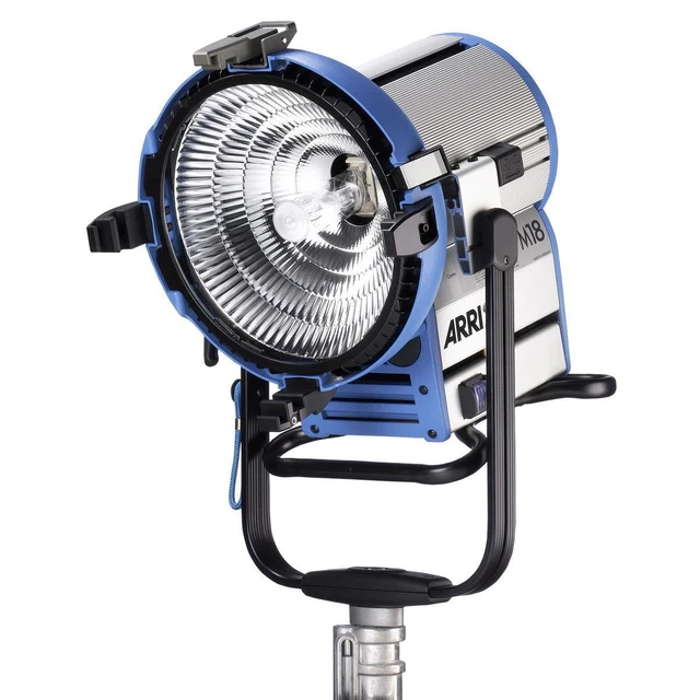 ARRI M18 HMI Lamphead, 110/220VAC (Open Box) #L1.37600.B OB