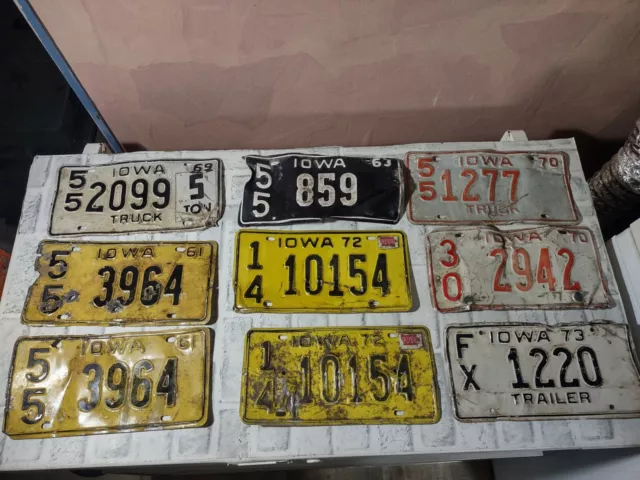 Vintage Lot Of Old Vehicle License Plates Lot Of 24 Large Lot.