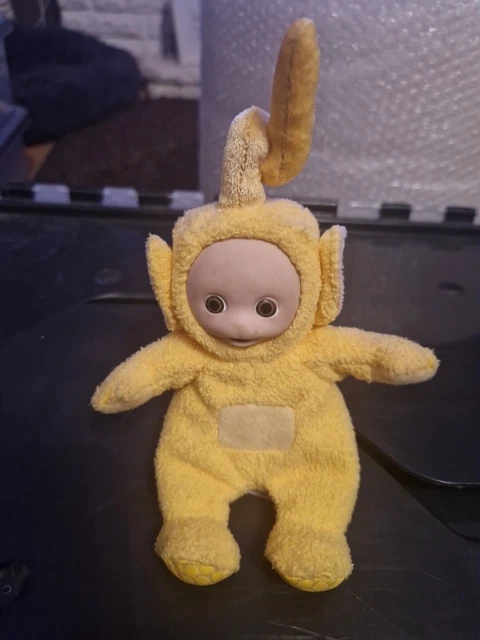 RARE 1996 GOLDEN Bear Teletubbies - Laa-Laa - Soft Plush VTG Rattler ...