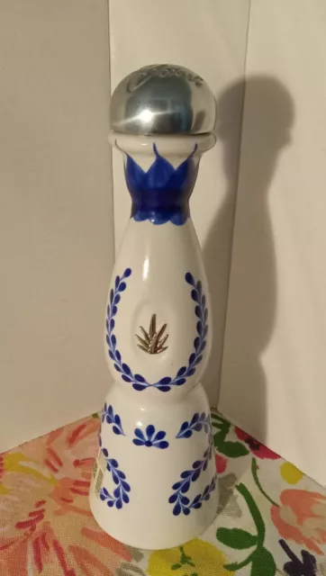 Rare Clase Azul Reposado Tequila Bottle Hand Painted Small 200 ml Bottle EMPTY