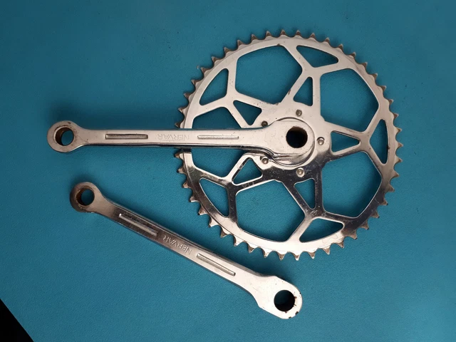 Pédalier vélo vintage ancien acier chromé a clavettes 40