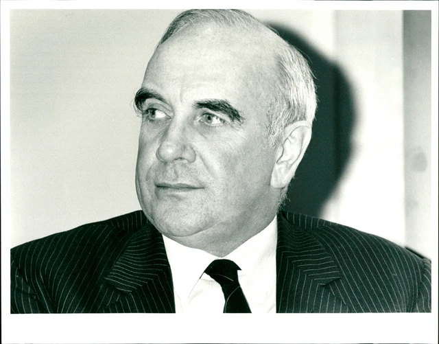 BRR Butler - Vintage Photograph 3022183