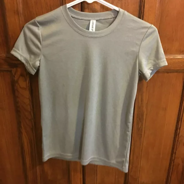 Youth Performance Active Tshirt Small NWOT