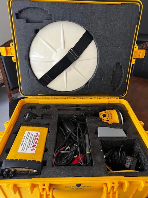 Trimble SPS855 & SPS986 900 MHz GPS GNSS Base/Rover Receiver Kit