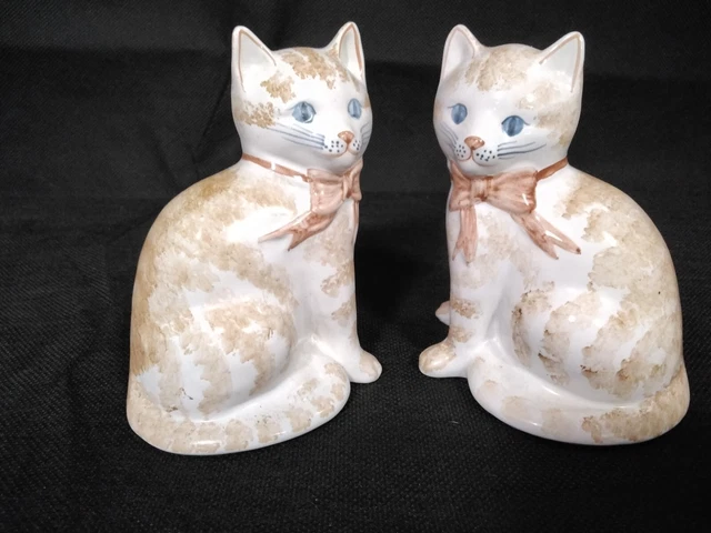 Pair Rye Pottery England Hand Painted Sitting Cat Bookend Ornament Figures