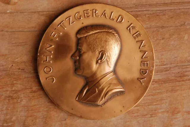 Vintage JFK John F. Kennedy Presidential Bronze Medal Medallic Art CO. 2 3/4”