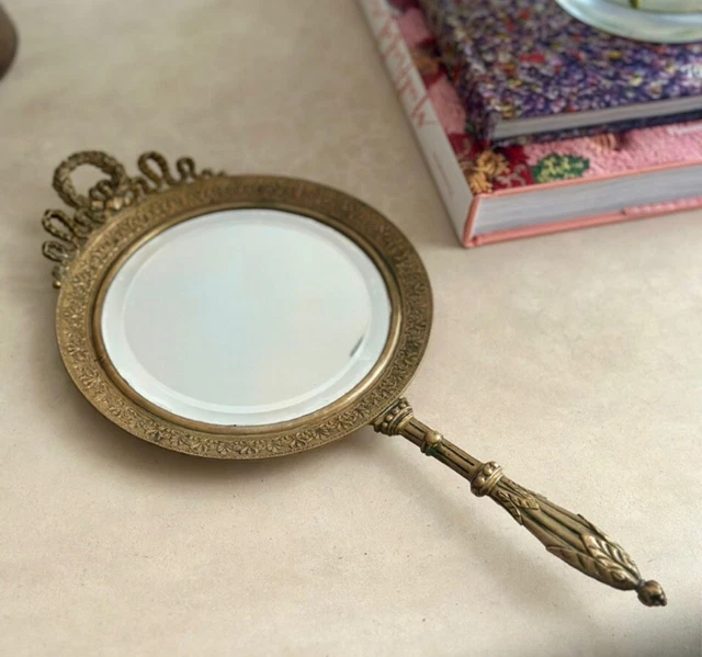 Miroir face à main 1900 | This is Vintage