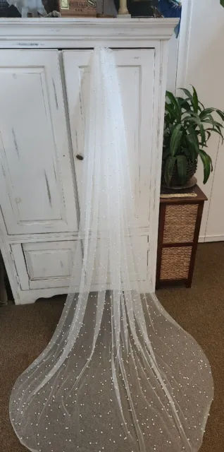 Full Lengthe Wedding Veil With Pearls
