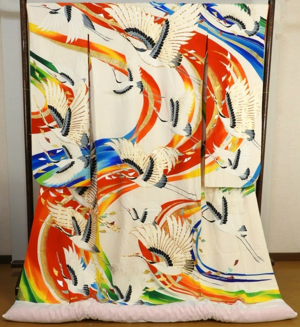 Uchikake Kimono Japanese Wedding Robe Silk Embroidery Crain Design White F/S