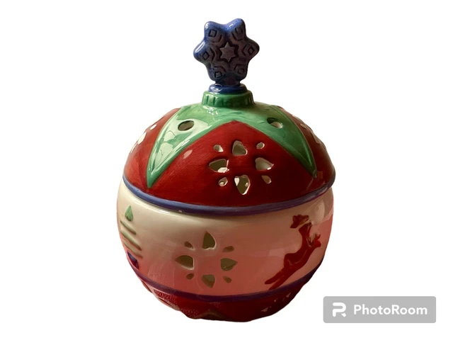 Pfaltzgraff Nordic Christmas Round Tea Light Candle Holder  Pre Owned