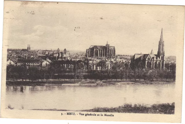 57 - cpa - METZ - Vue générale et la Moselle