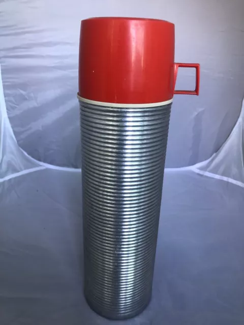 King-Seeley Thermos Red Top Chrome Ribbed Quart Size #2484