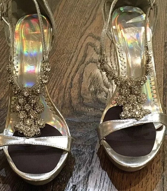Michael Angelo Shoes Silver Starburst Sz 6 4.5" Heels With Rhinestone