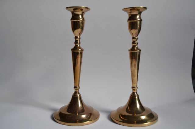 Pareja candelabros de laton