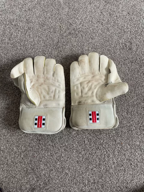 Mens Large Gray Nicolls Legend Wicket Keeping Gloves. Good condition but dirty