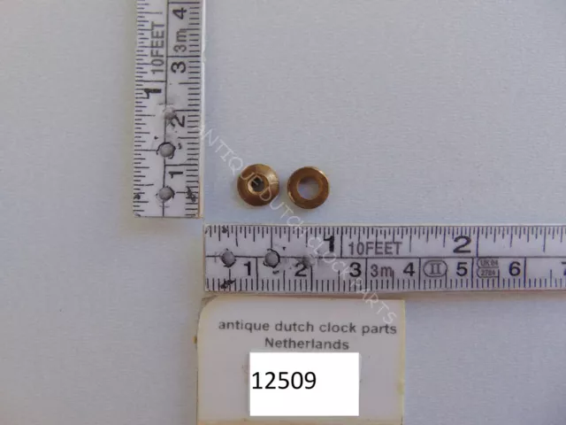 Hubert Herr Clockwork Hand Nuts Set Zaandam Clock