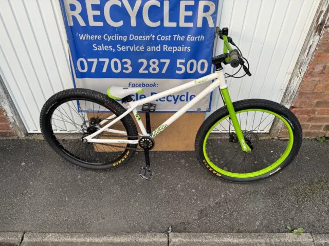 Voodoo dirt jump top bike