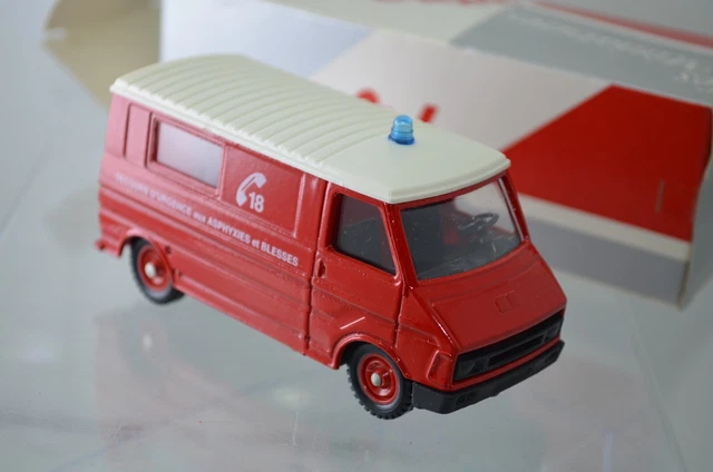 Camion De Pompiers Solido Peugeot Expert - Échelle 1:43 - Série Hachette - Occasion Comme Neuf