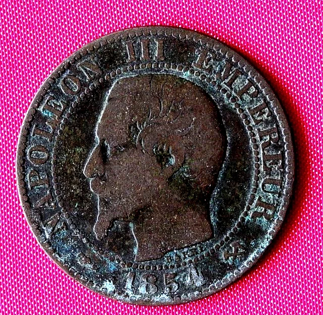 1 pièce 5 centimes Napoléon III en bronze  1854 atelier B  Paris  état TB