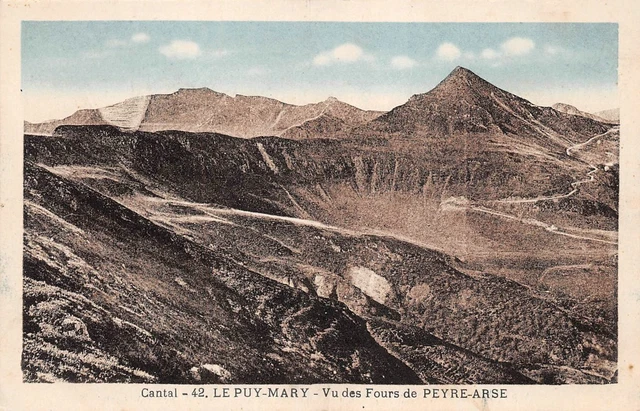 CANTAL - le Puy-Mary - vu des Fours de PEYRE-ARSE