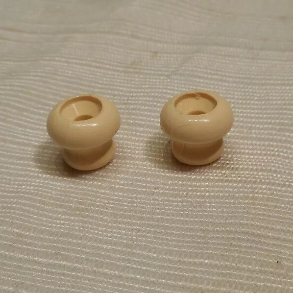 1960's melody maker Genuine Gibson Cream Guitar Strap Buttons from kalamazoo 1960's melody maker Genuine Gibson Cream Guitar Strap Buttons from kalamazoo