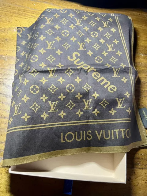 Preowned Louis Vuitton X Supreme Monogram Scarf Brown New (€1.205