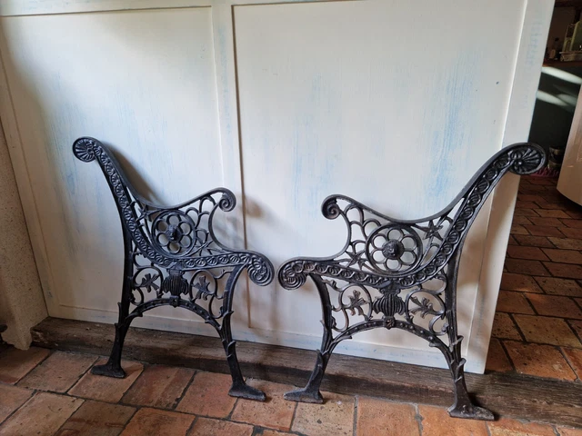 2 Pieds De Banc En Fonte Avec Dossier - Design Classique Noir - Dimensions 38x77.5x56.5 Cm - Pour Planches De Bois - 9