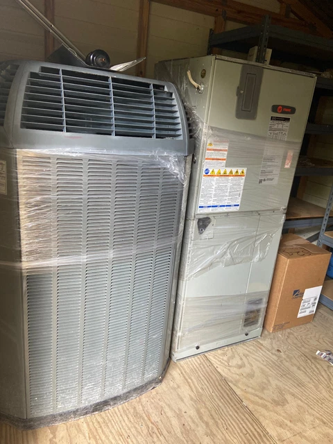 Trane 4 ton heat pump-- split system Trane 4 ton heat pump-- split system