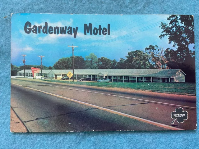 Gardenway Motel, Villa Ridge, MO. Vintage  Postcard