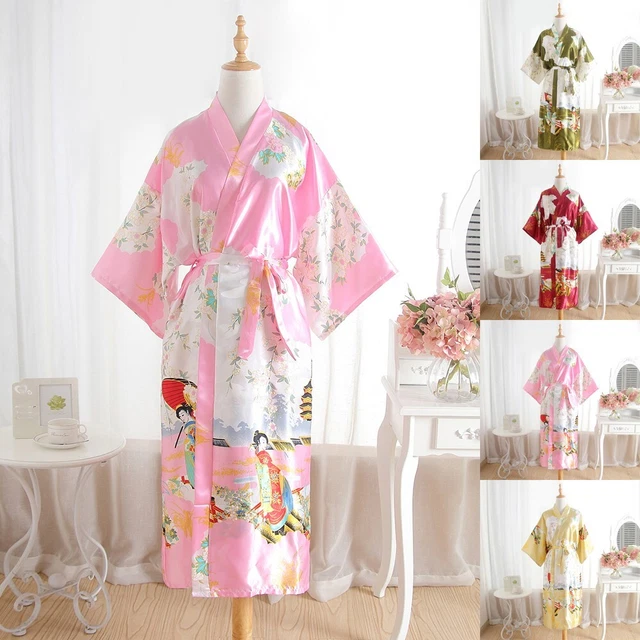 Peignoir long satiné sophistiqué pour mariage nuptial une ode à l'élégance