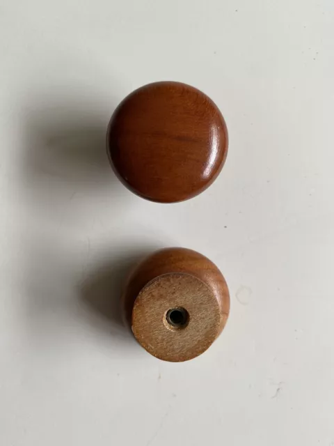 Pre-finished Cherry Cabinet Knobs Pulls 1-1/4” (Used). Sold Per Pull.