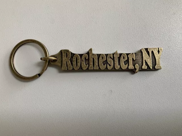 Keychain Rochester New York Gold Tone 4.5”Made In Canada