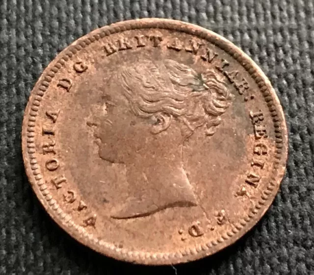 1843 - QUEEN VICTORIA - YOUNG HEAD - COPPER HALF FARTHING - My Ref RP10