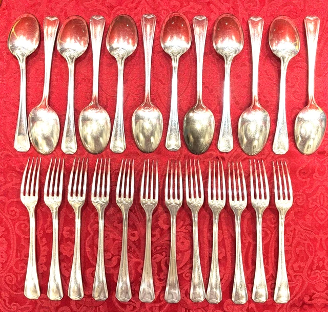 Ménagère CHRISTOFLE 24 Couverts Métal Argenté Modèle MARLY - Coffret Complet Occasion
